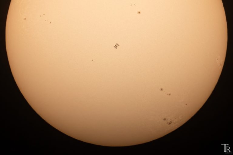 Mehr über den Artikel erfahren ISS vor Sonne fotografieren